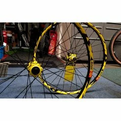 Roues Complètes Mavic - 27.5'' -TRANSMISSIONS BIKELIFE Soldes 2023 mavic deemax dh 27 5 2