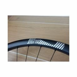 Roues Complètes E-thirteen - 27.5'' -TRANSMISSIONS BIKELIFE Soldes 2023 paire de roue e thirteen lg1 r dh carbon 27 5 3