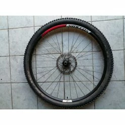 Race Face Roues Complètes - 29'' 8 Race Face Roues Complètes - 29'' -TRANSMISSIONS BIKELIFE Soldes 2023 paire de roues syncros 29 pouces 2