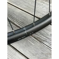 Roues Complètes Spank - 29'' -TRANSMISSIONS BIKELIFE Soldes 2023 roue avant spank oozy trail 29 15x110 en tbe 4