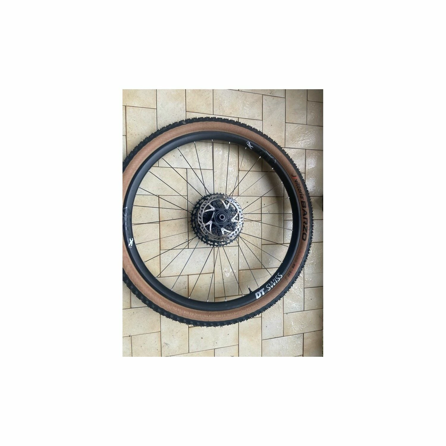 Dt-swiss Roues Complètes Dt Swiss - 29'' 1 Dt-swiss Roues Complètes Dt Swiss - 29''