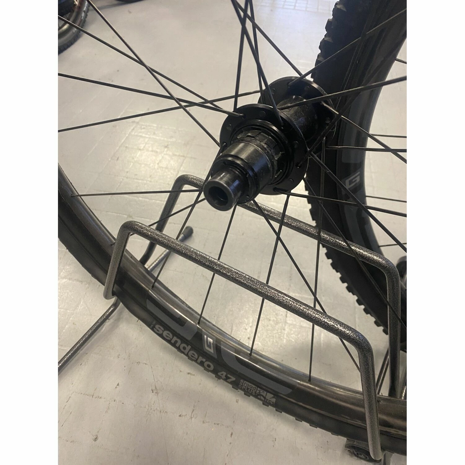 Roues Complètes Enve - 27.5'' Plus 2 Roues Complètes Enve - 27.5'' Plus – Image 2