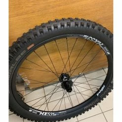 Race Face Roues Complètes - 27.5'' Plus 8 Race Face Roues Complètes - 27.5'' Plus -TRANSMISSIONS BIKELIFE Soldes 2023 roue vae dt swiss 275 boost 3