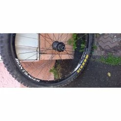 Roues Complètes Bontrager - 26'' 5 Roues Complètes Bontrager - 26'' -TRANSMISSIONS BIKELIFE Soldes 2023 roues bontrager 26 2