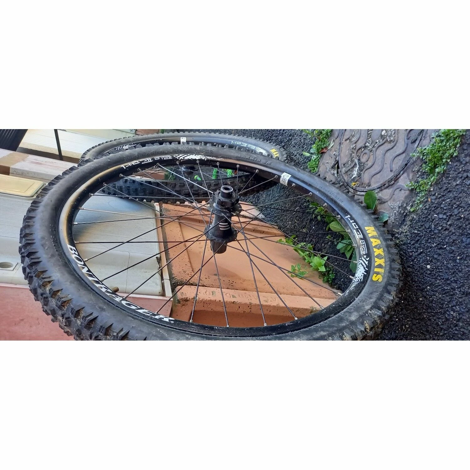 Roues Complètes Bontrager - 26'' 1 Roues Complètes Bontrager - 26''