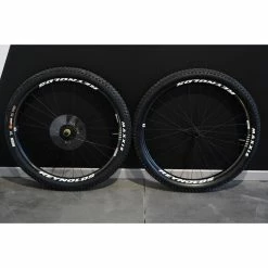 Race Face Roues Complètes - 29'' 5 Race Face Roues Complètes - 29'' -TRANSMISSIONS BIKELIFE Soldes 2023 roues vtt reynolds 309289xc neuves 2