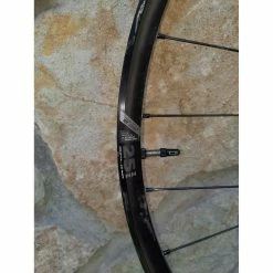 Race Face Roues Complètes - 29'' -TRANSMISSIONS BIKELIFE Soldes 2023 vends paire de roue 29 dt swiss x 1700 spline 25 4